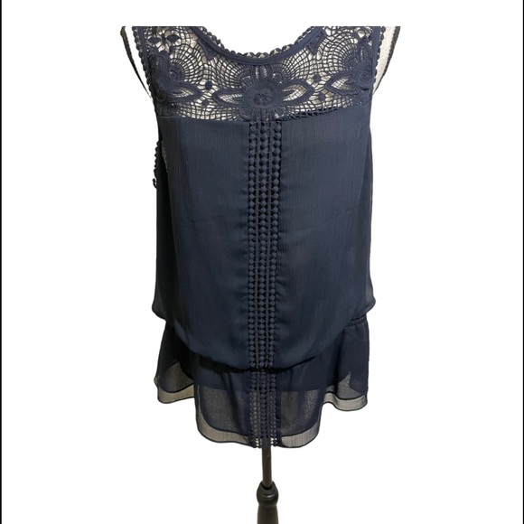 Adrianna papell womens crochet top of blouse bottom peplum and has elastic Large - Picture 3 of 11